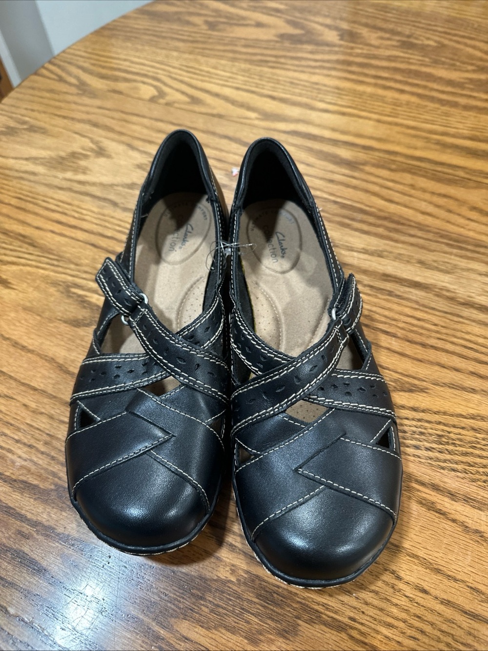 Clarks Womens Ashland Spin Q Flat Size 8 W Black Leather Cutouts Shoe Loafer